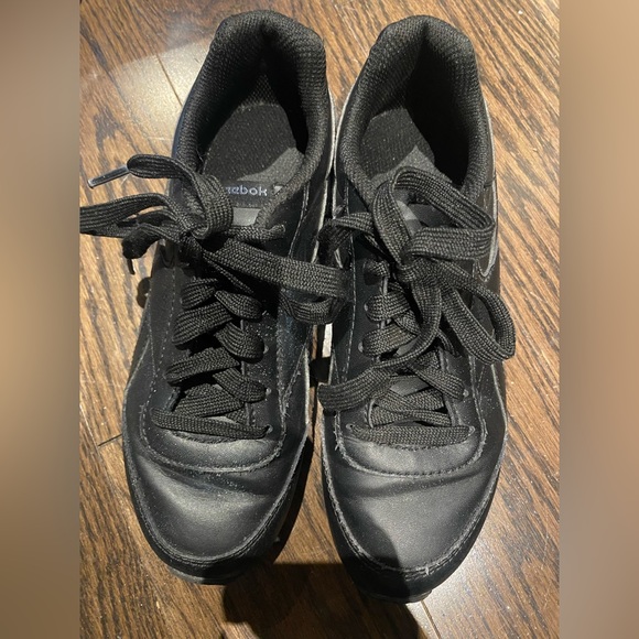 Reebok Classic Sneaker - Picture 3 of 6